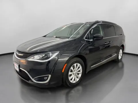 More photos of 2017 Chrysler Pacifica Touring-L Minivan 4D at DriveMax (Auto Center Sales and Service), MA