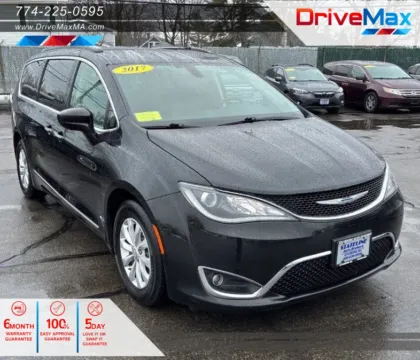 Black 2017 Chrysler Pacifica Touring-L Minivan 4D for sale in West Bridgewater, MA