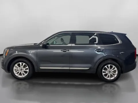 More photos of 2020 Kia Telluride LX Sport Utility 4D at DriveMax (Auto Center Sales and Service), MA