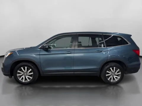 More photos of 2021 Honda Pilot EX Sport Utility 4D at DriveMax (Auto Center Sales and Service), MA