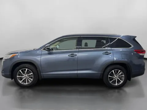 More photos of 2018 Toyota Highlander XLE Sport Utility 4D at DriveMax (Auto Center Sales and Service), MA