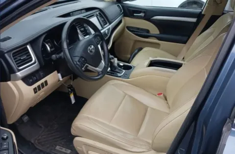 Another view of 2018 Toyota Highlander XLE Sport Utility 4D for sale in West Bridgewater, MA at DriveMax (Auto Center Sales and Service)