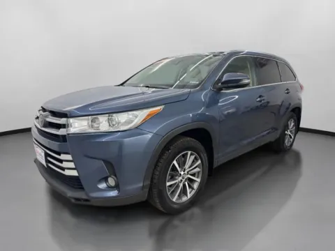 More photos of 2018 Toyota Highlander XLE Sport Utility 4D at DriveMax (Auto Center Sales and Service), MA