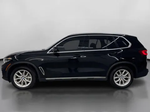 More photos of 2020 BMW X5 xDrive40i Sport Utility 4D at DriveMax (Auto Center Sales and Service), MA
