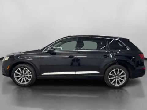 More photos of 2019 Audi Q7 45 TFSI SE Premium Plus Sport Utility 4D at DriveMax (Auto Center Sales and Service), MA