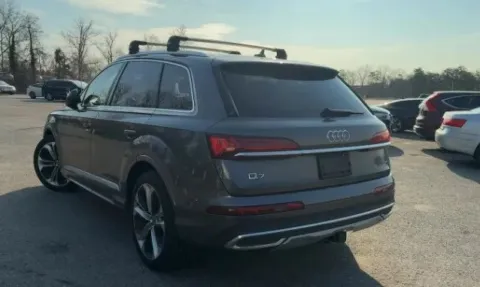 Photos of 2021 Audi Q7 55 TFSI Prestige Sport Utility 4D for sale in West Bridgewater, MA at DriveMax (Auto Center Sales and Service)