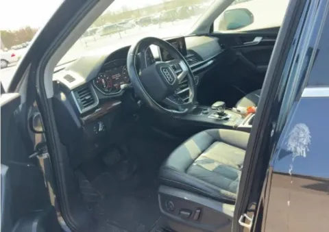 Another view of 2018 Toyota Highlander LE Sport Utility 4D for sale in West Bridgewater, MA at DriveMax (Auto Center Sales and Service)