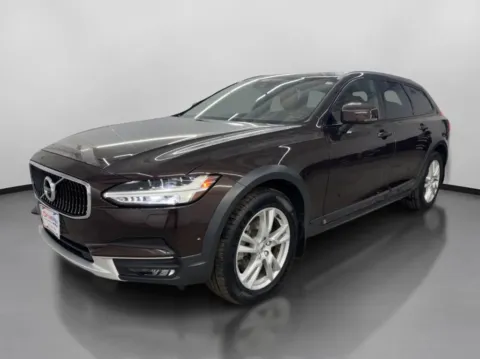 More photos of 2018 Volvo V90 T5 Cross Country Wagon 4D at DriveMax (Auto Center Sales and Service), MA