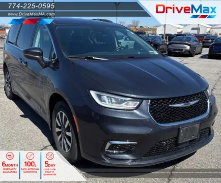 Black 2021 Chrysler Pacifica Touring L Minivan 4D for sale in West Bridgewater, MA
