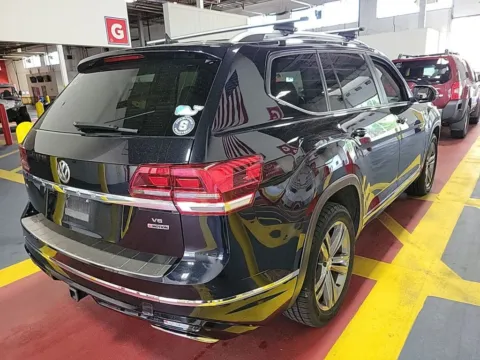 Photos of 2019 Volkswagen Atlas SE R-Line 4Motion w/Tech Pkg Sport Utility 4D for sale in West Bridgewater, MA at DriveMax (Auto Center Sales and Service)