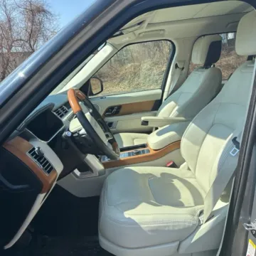 Photos of 2020 Land Rover Range Rover P400 HSE Sport Utility 4D for sale in West Bridgewater, MA at DriveMax (Auto Center Sales and Service)