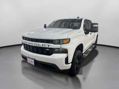 More photos of 2021 Chevrolet Silverado 1500 Crew Cab Custom Pickup 4D 5 3/4 ft at DriveMax (Auto Center Sales and Service), MA