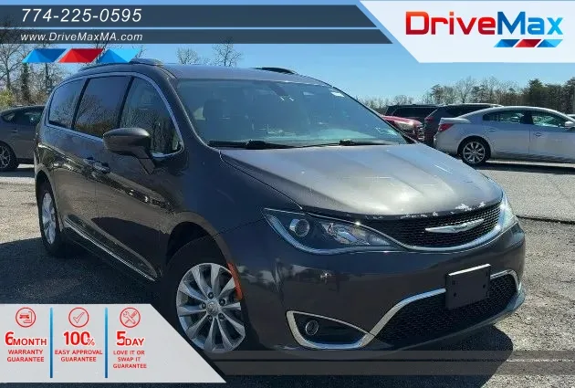 Black 2018 Chrysler Pacifica Touring L Minivan 4D for sale in West Bridgewater, MA