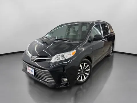 More photos of 2018 Toyota Sienna XLE Minivan 4D at DriveMax (Auto Center Sales and Service), MA