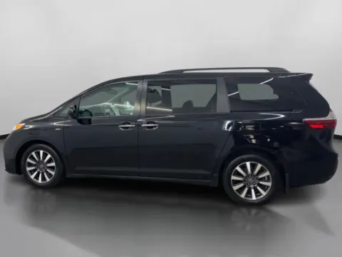 More photos of 2018 Toyota Sienna XLE Minivan 4D at DriveMax (Auto Center Sales and Service), MA