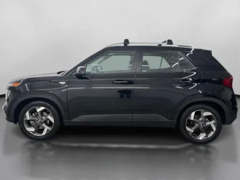 More photos of 2022 Hyundai Venue SEL Sport Utility 4D at DriveMax (Auto Center Sales and Service), MA