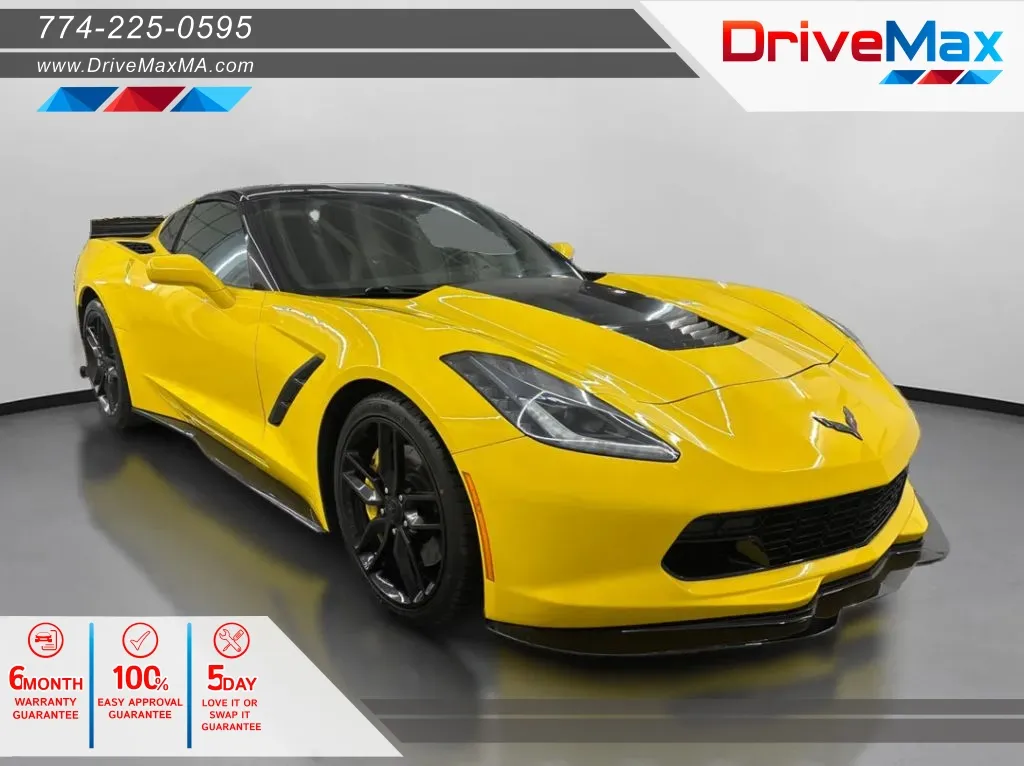2015 Chevrolet Corvette Stingray Coupe w/Z51's photo