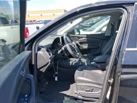 Photos of 2018 Audi Q5 Premium Plus w/Technology Value Pkg Sport Utility 4D for sale in West Bridgewater, MA at DriveMax (Auto Center Sales and Service)