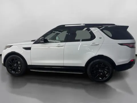 More photos of 2020 Land Rover Discovery HSE Sport Utility 4D at DriveMax (Auto Center Sales and Service), MA
