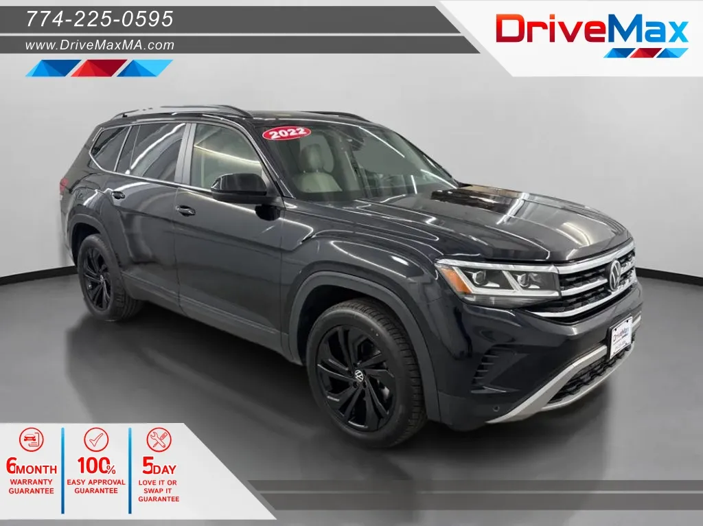 2022 Volkswagen Atlas 3.6L SE w/Tech 4MOTION's photo
