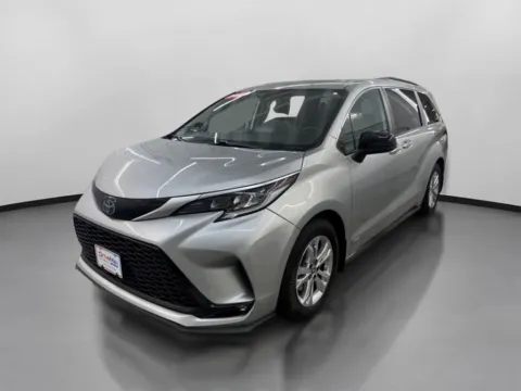 More photos of 2021 Toyota Sienna XSE Minivan 4D at DriveMax (Auto Center Sales and Service), MA