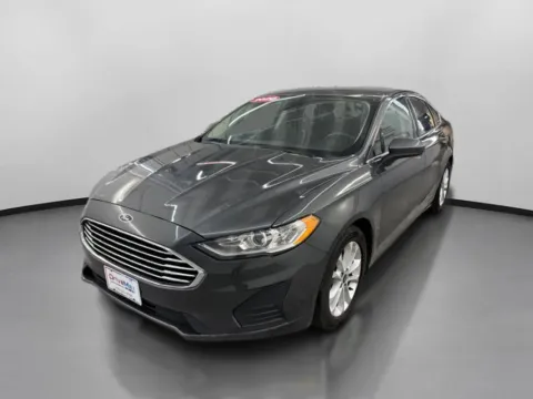 More photos of 2020 Ford Fusion SE Sedan 4D at DriveMax (Auto Center Sales and Service), MA
