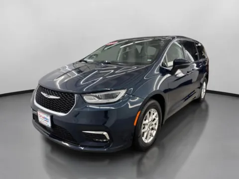 More photos of 2023 Chrysler Pacifica Touring L Van 4D at DriveMax (Auto Center Sales and Service), MA