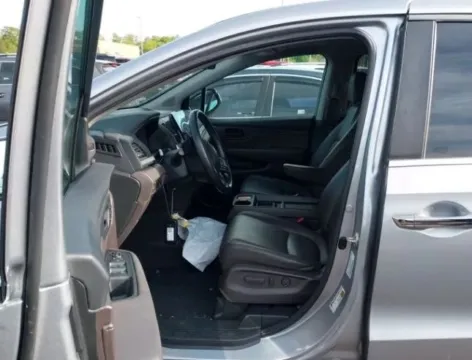 Photos of 2019 Honda Odyssey EX-L Minivan 4D for sale in West Bridgewater, MA at DriveMax (Auto Center Sales and Service)