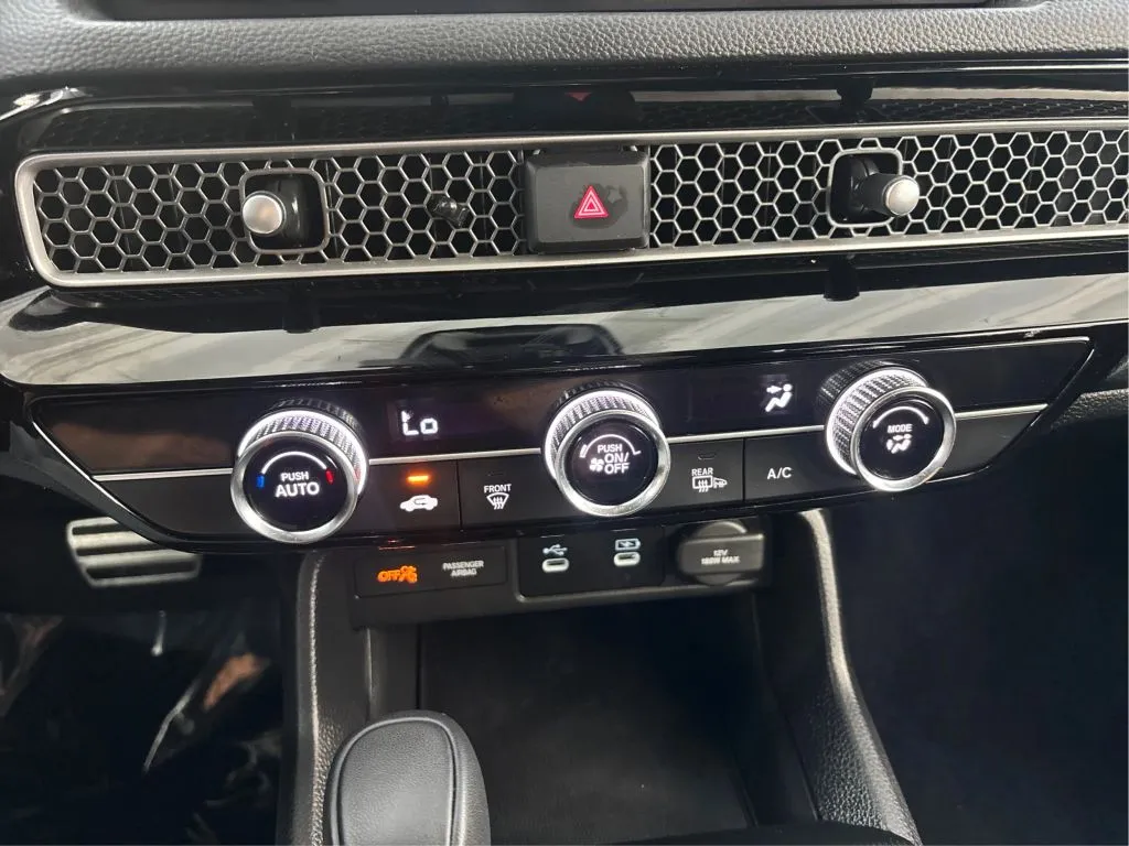 2025 Honda Civic Hatchback Sport - Photo 35