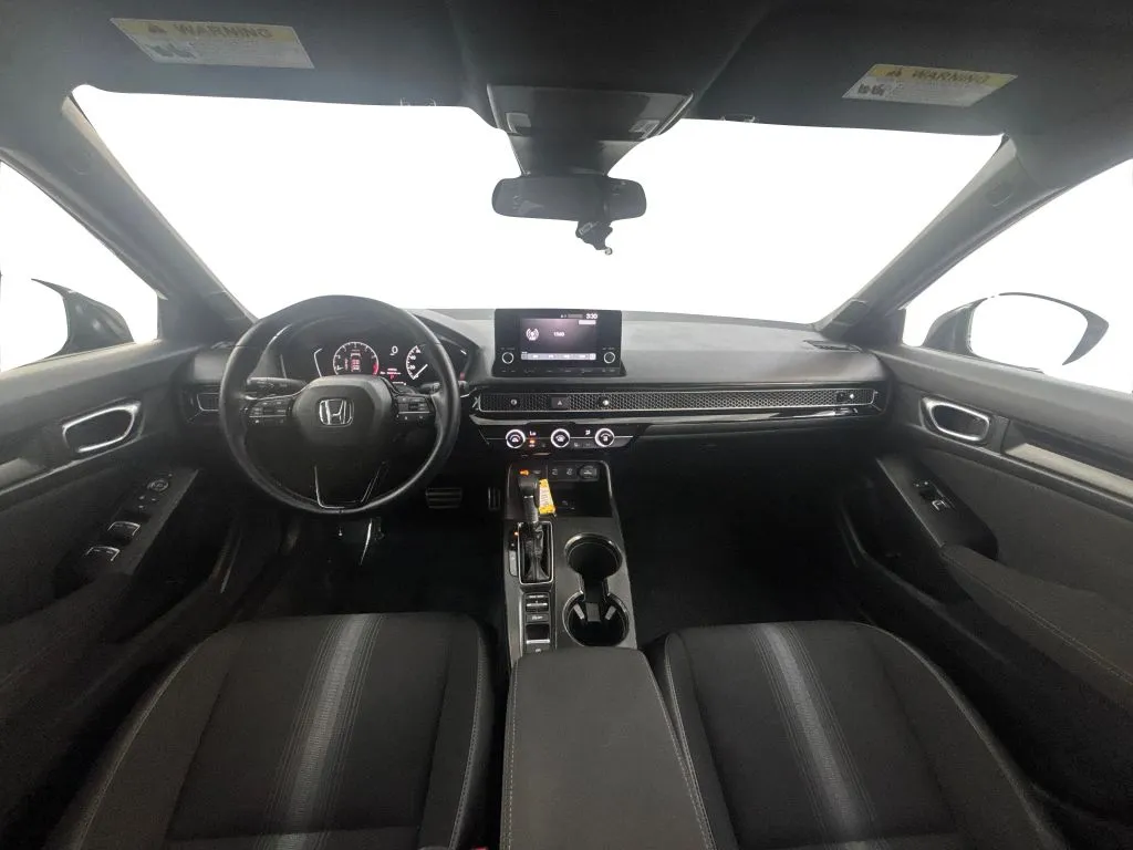 2025 Honda Civic Hatchback Sport - Photo 17