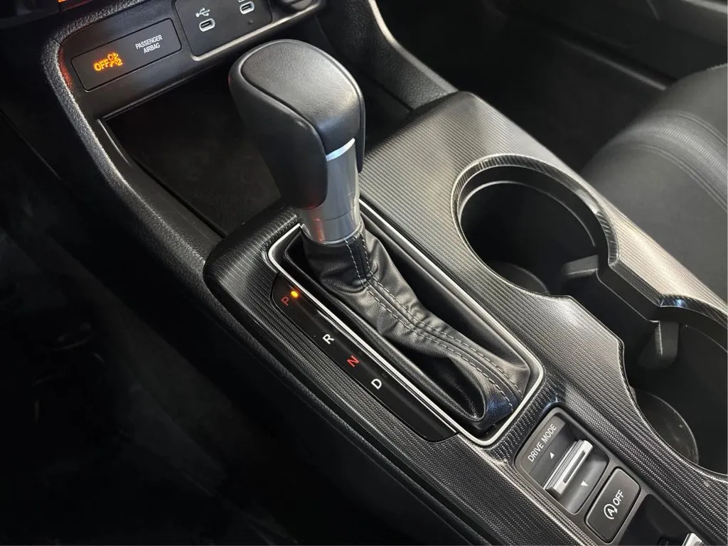 2025 Honda Civic Hatchback Sport - Photo 42