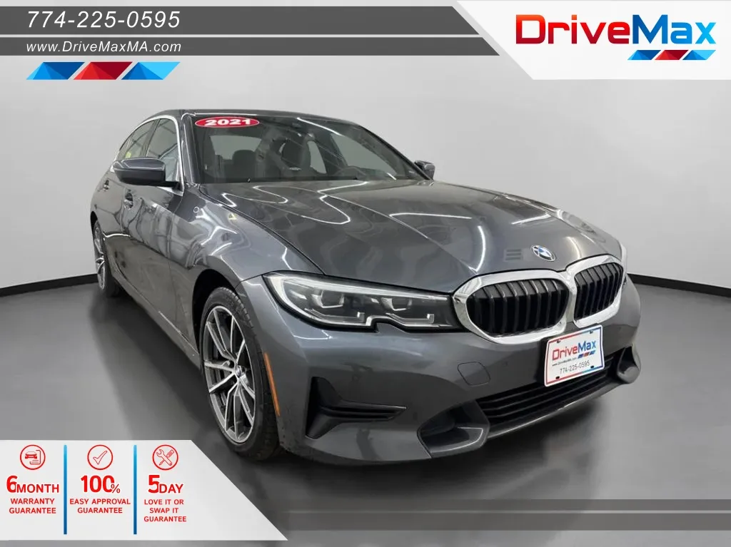 2021 BMW 3 Series 330i xDrive Sedan's photo
