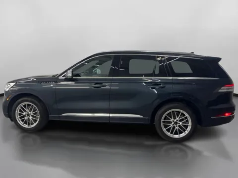 More photos of 2020 Lincoln Aviator Black Label Sport Utility 4D at DriveMax (Auto Center Sales and Service), MA