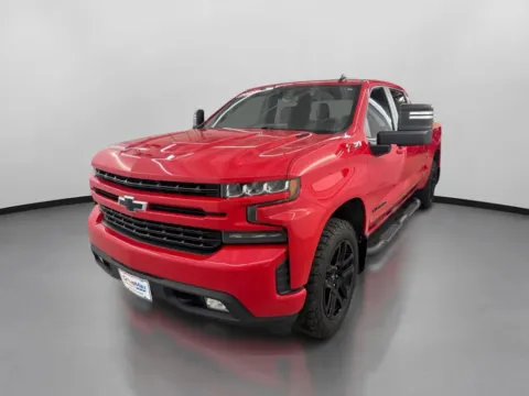 More photos of 2020 Chevrolet Silverado 1500 Crew Cab RST Pickup 4D 5 3/4 ft at DriveMax (Auto Center Sales and Service), MA