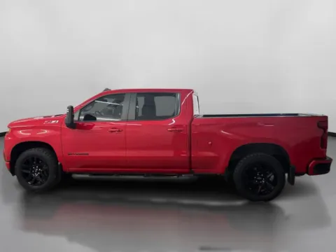 More photos of 2020 Chevrolet Silverado 1500 Crew Cab RST Pickup 4D 5 3/4 ft at DriveMax (Auto Center Sales and Service), MA