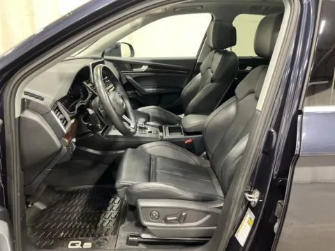 Blue 2018 Audi Q5 Prestige Sport Utility 4D for sale in West Bridgewater, MA