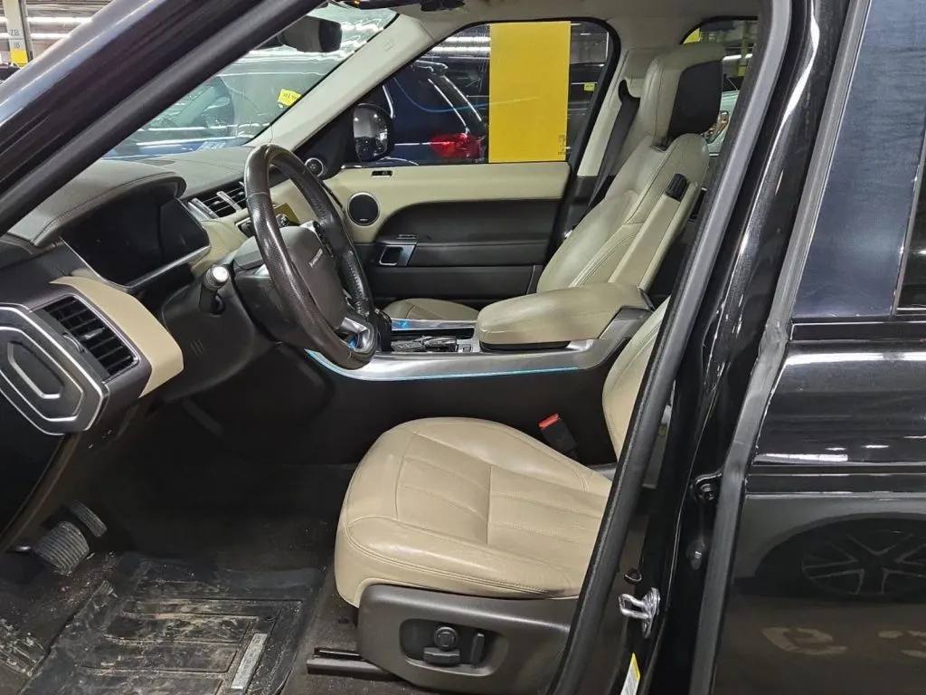 2018 Land Rover Range Rover Sport HSE 3.0's photo