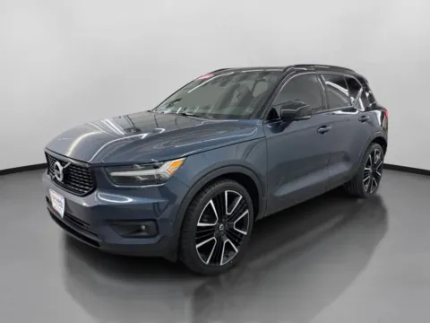 More photos of 2022 Volvo XC40 T5 R-Design Sport Utility 4D at DriveMax (Auto Center Sales and Service), MA