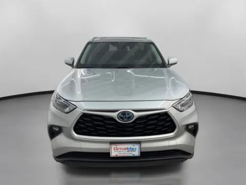 Photos of 2020 Toyota Highlander Hybrid XLE Sport Utility 4D for sale in West Bridgewater, MA at DriveMax (Auto Center Sales and Service)