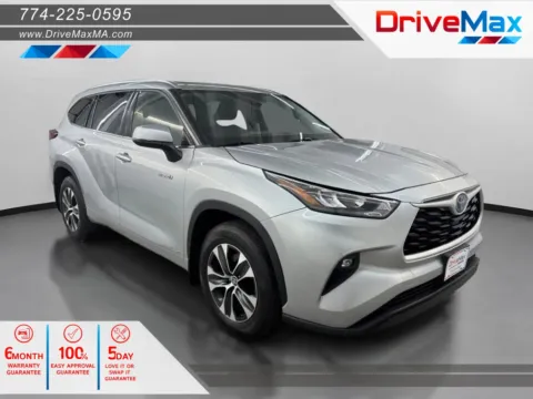 Green 2020 Toyota Highlander Hybrid XLE Sport Utility 4D for sale in West Bridgewater, MA
