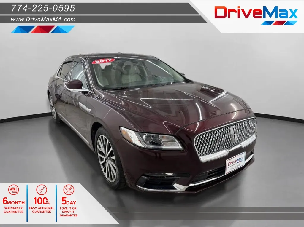 2017 Lincoln Continental Select FWD's photo