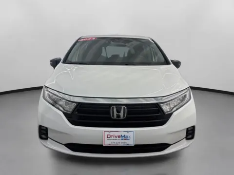 Photos of 2024 Honda Odyssey Touring Minivan 4D for sale in West Bridgewater, MA at DriveMax (Auto Center Sales and Service)