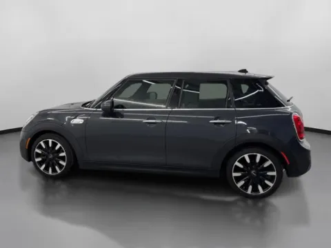 More photos of 2018 MINI Hardtop 4 Door Cooper S Hatchback 4D at DriveMax (Auto Center Sales and Service), MA