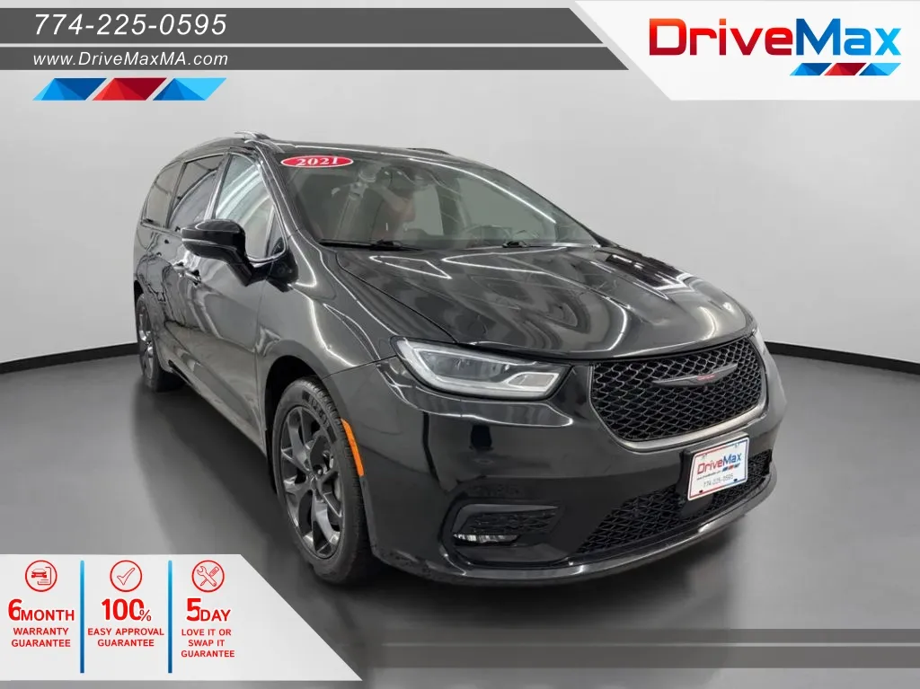 2021 Chrysler Pacifica Limited Minivan 4D for sale in West Bridgewater, MA