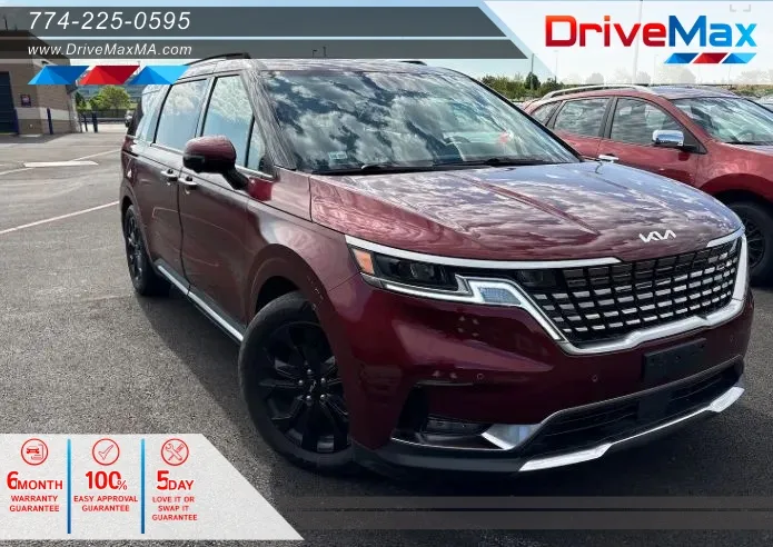 2024 Kia Sedona SX's photo