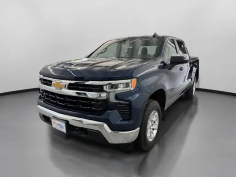 More photos of 2023 Chevrolet Silverado 1500 Crew Cab LT Pickup 4D 5 3/4 ft at DriveMax (Auto Center Sales and Service), MA