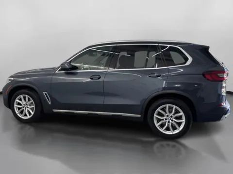 More photos of 2022 BMW X5 xDrive40i Sport Utility 4D at DriveMax (Auto Center Sales and Service), MA