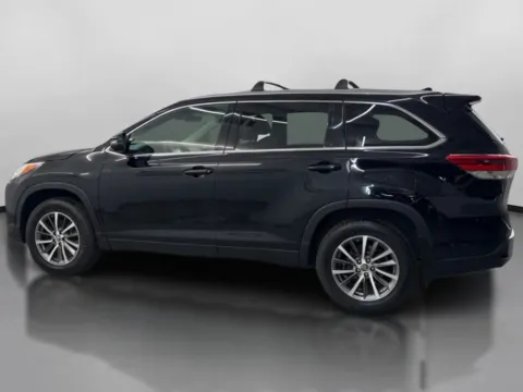 More photos of 2019 Toyota Highlander XLE Sport Utility 4D at DriveMax (Auto Center Sales and Service), MA