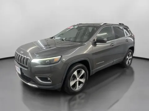 More photos of 2019 Jeep Cherokee Limited Sport Utility 4D at DriveMax (Auto Center Sales and Service), MA