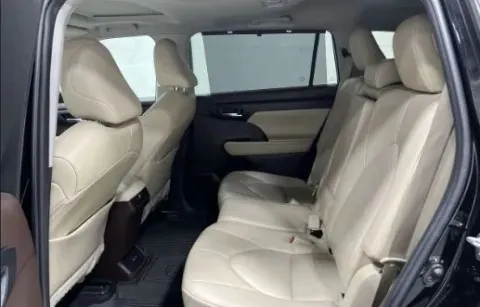 Photos of 2022 Toyota Highlander XLE Sport Utility 4D for sale in West Bridgewater, MA at DriveMax (Auto Center Sales and Service)